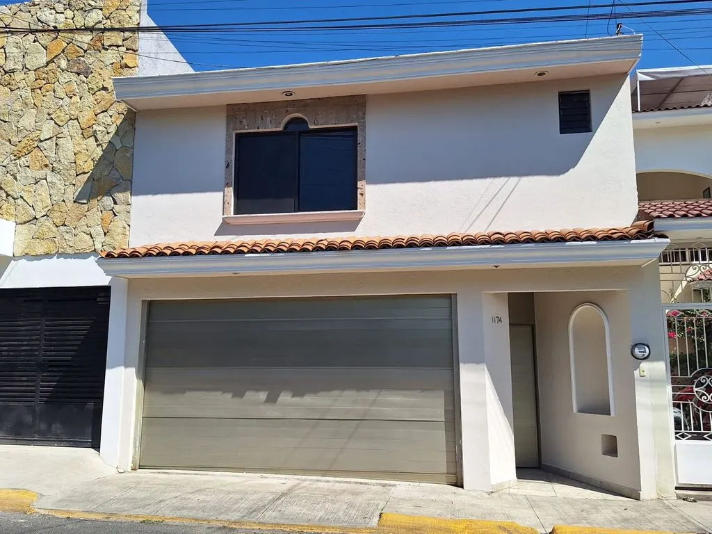 Casa en venta en La Huerta Residencial, Av. Allende, Tepic