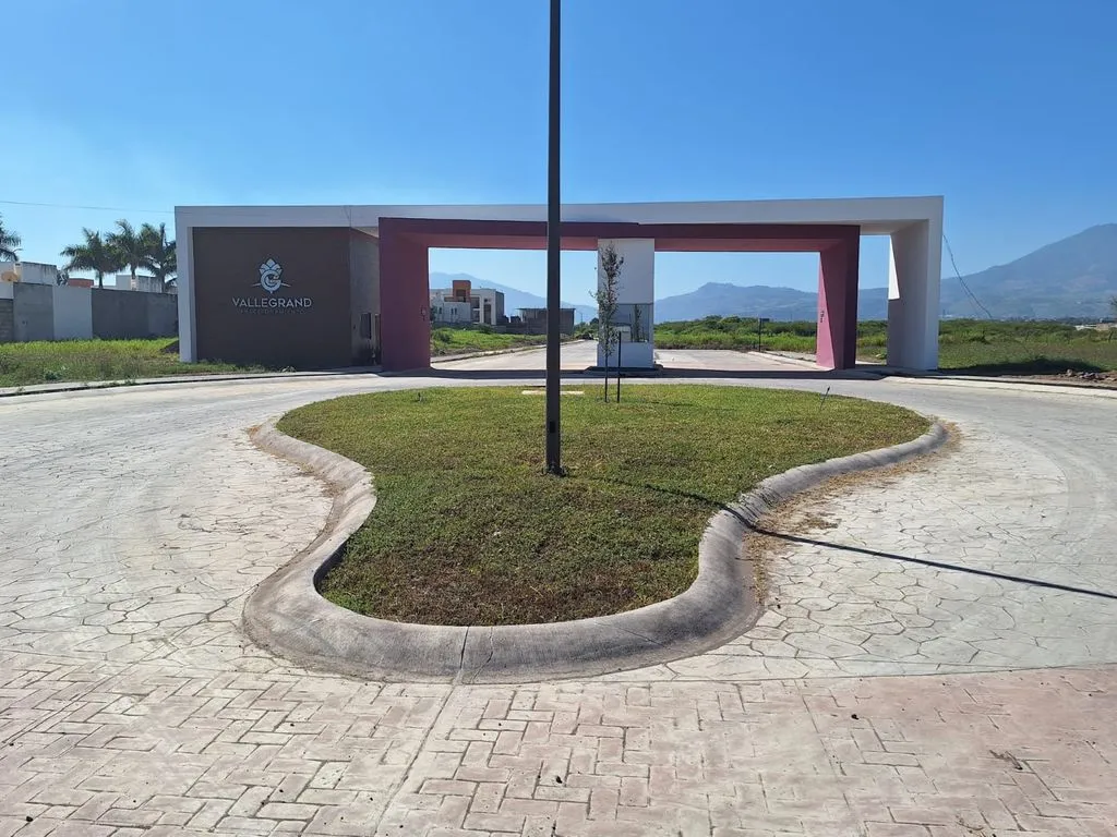 Terreno en venta en Fracc Vallegrand. El Armadillo